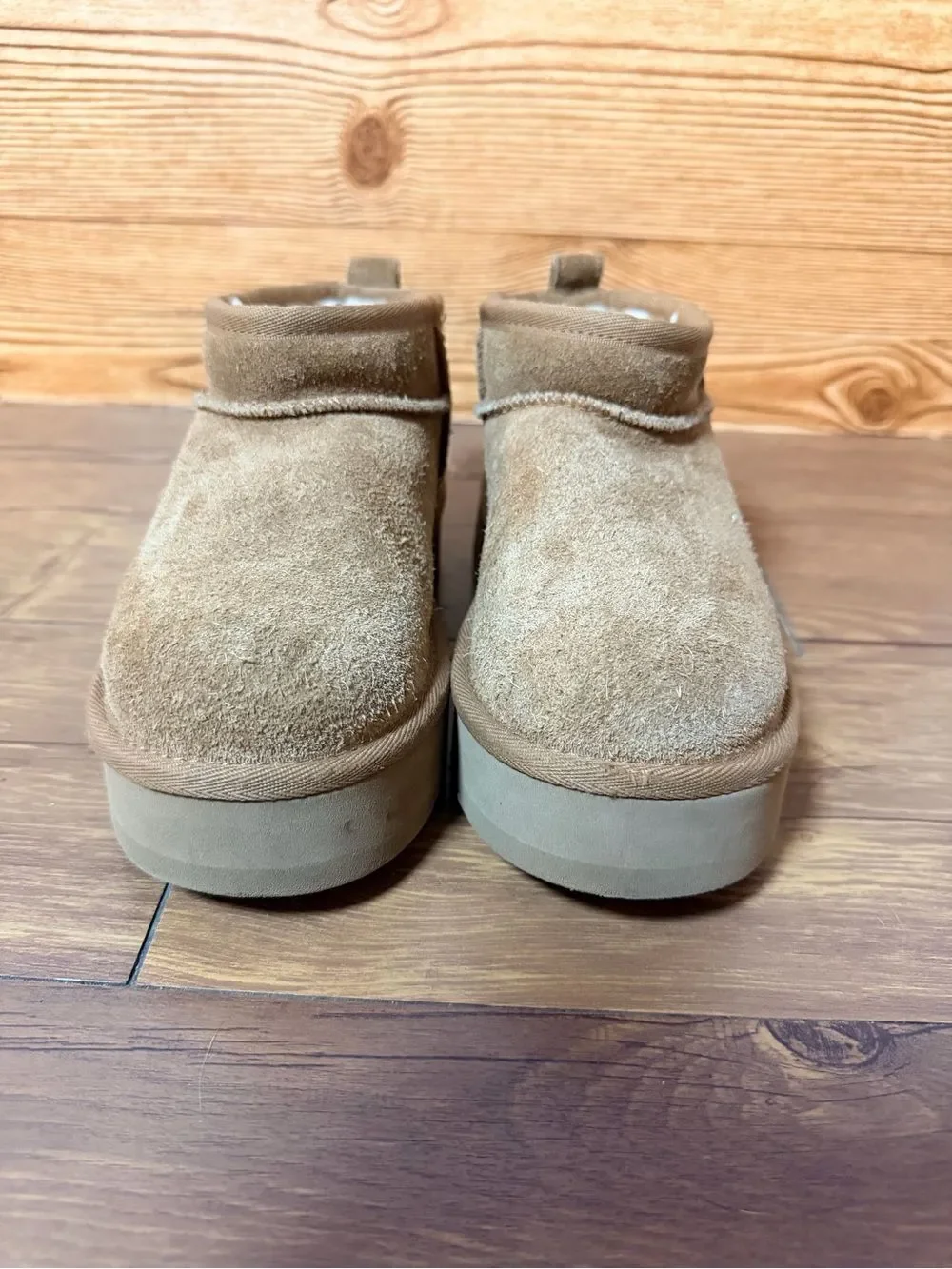UGG girls youth